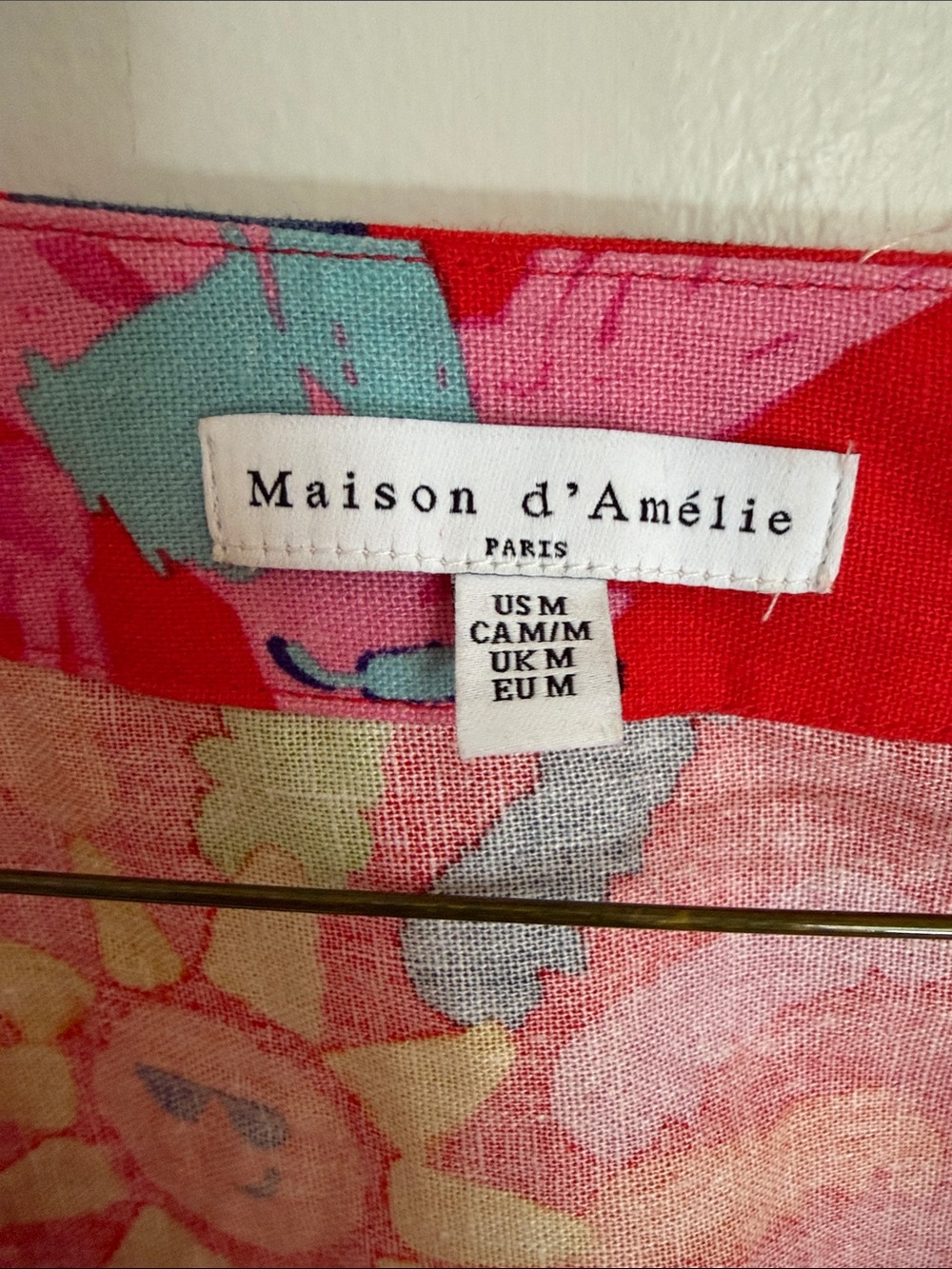 Maison d’ Amelie Bright Red Floral funky Tie-Front Blouse Medium Tropical - Picture 2 of 8